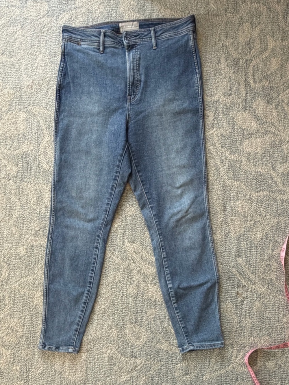Everlane Slim High-Rise Skinny Jeans in Medium Blue Wash